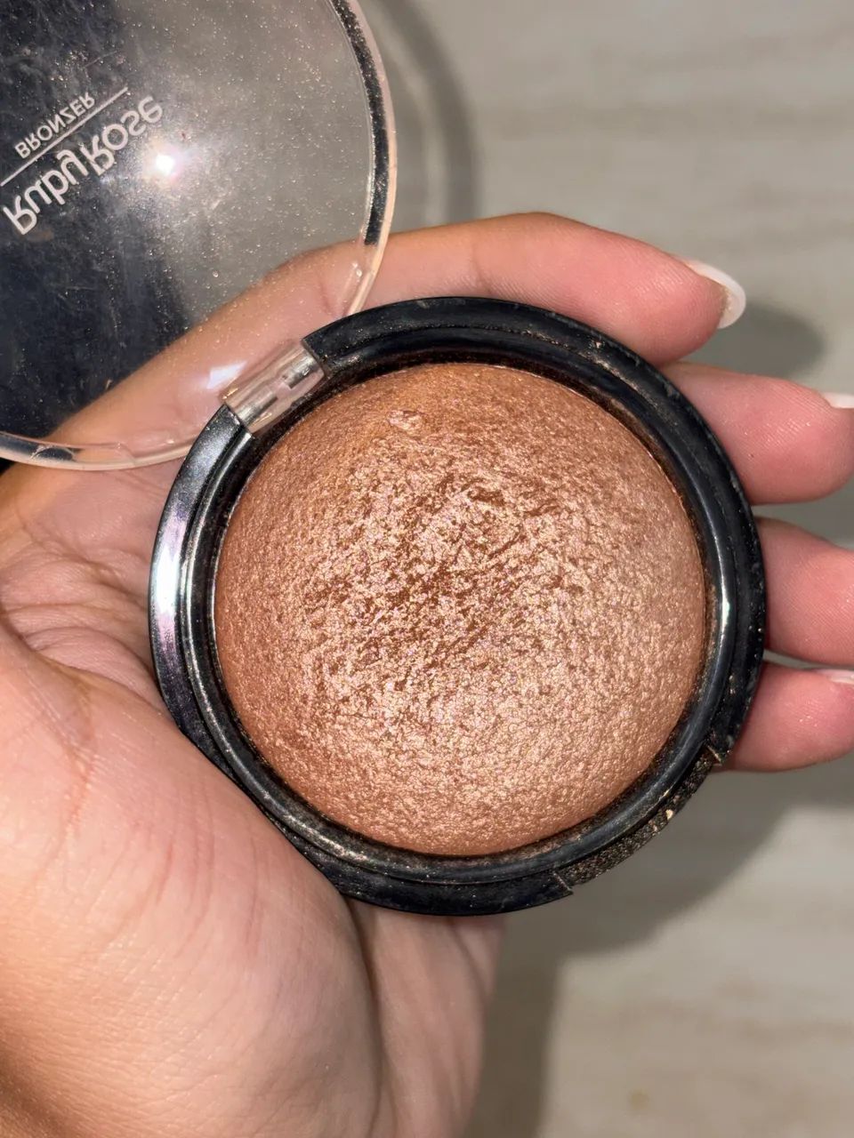 Bronzer ruby rose