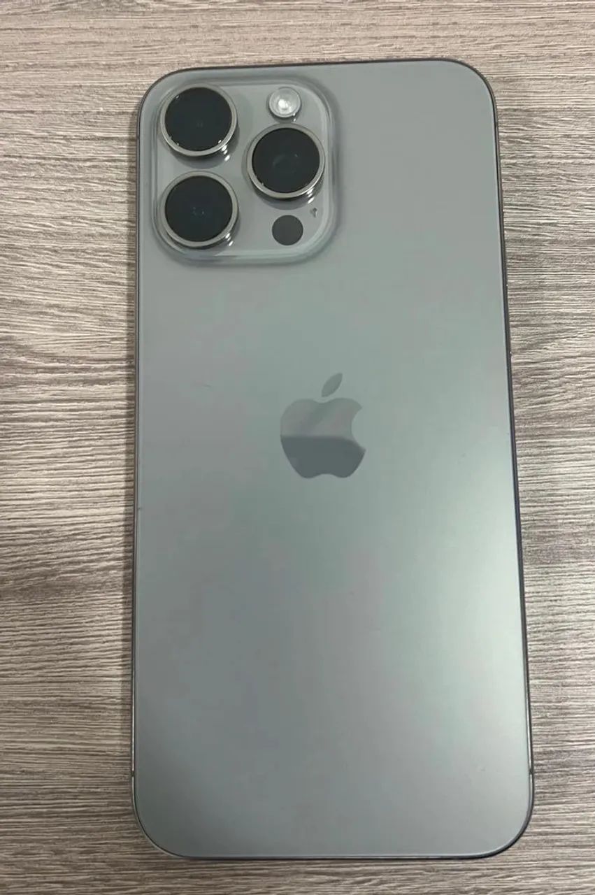 Troco por iPhone + volta  Esse iPhone 15 pro Max 256GB 