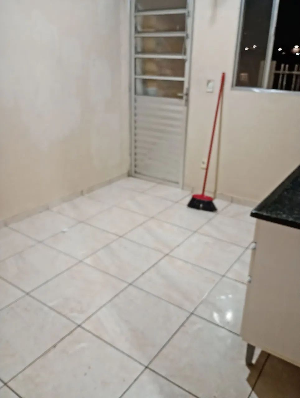 Venda ou troca por casa de menor valor,com volta - Foto 5