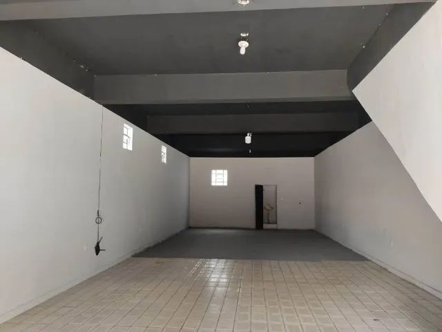 Salão comercial com casa aos fundos - Foto 2