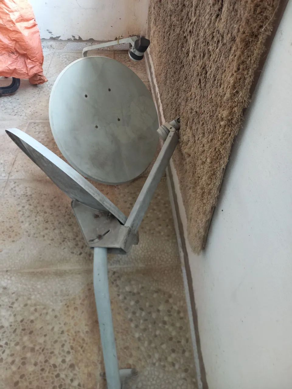 ANTENA  PARABOLICA  
