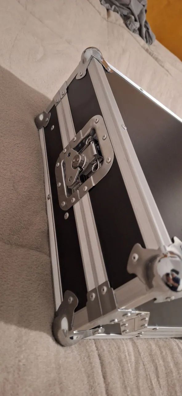 Controladora Numark Mixtrack Pro Fx + Hardcase SOMCASE - Foto 5