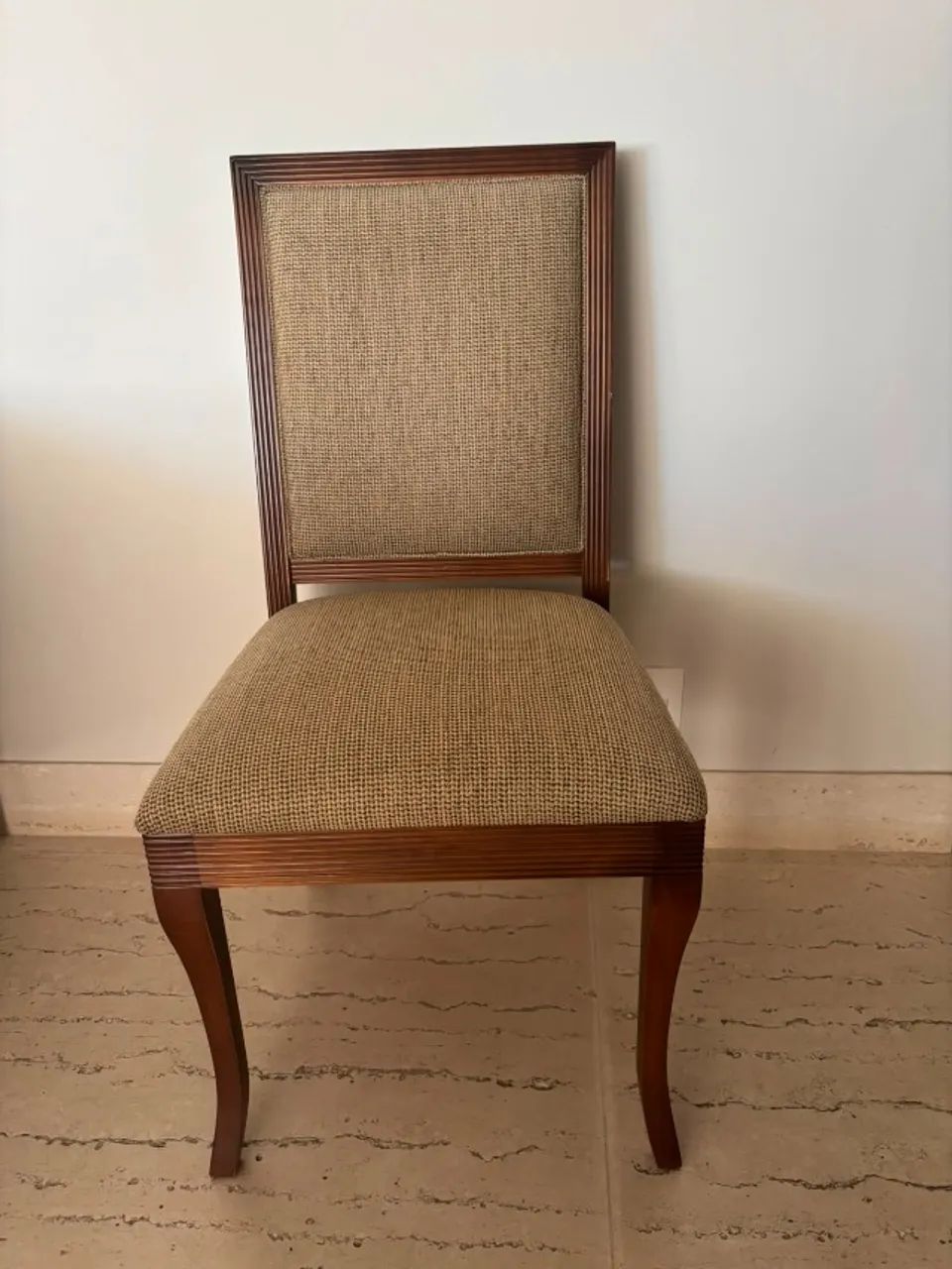 Cadeiras de Jantar Premium em Madeira - Design Sofisticado - Foto 2