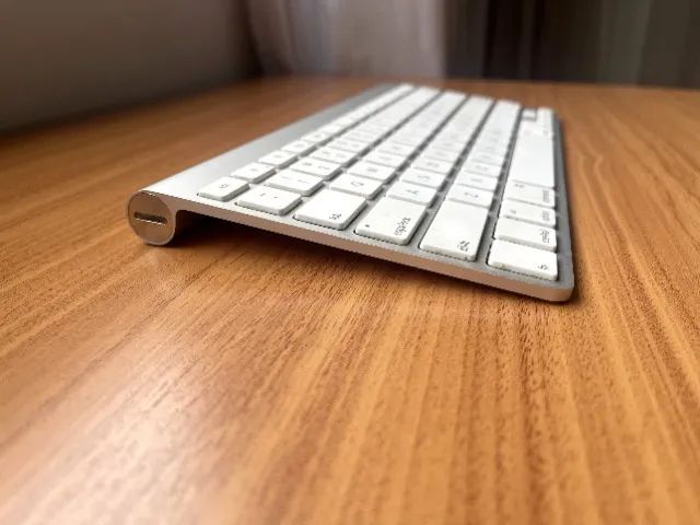 Teclado Apple Wireless A1314 Original - Bluetooth - Funcionando