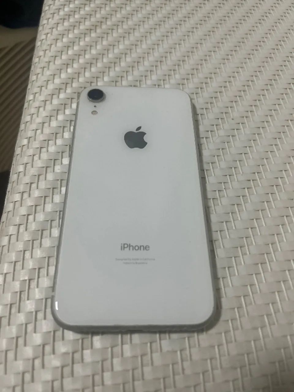 iPhone XR versão 2018 usado 