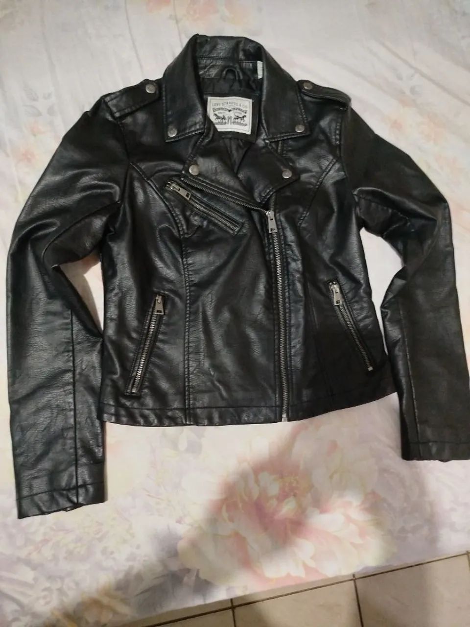 Vendo Jaqueta Levi's FEMININA  - Foto 3