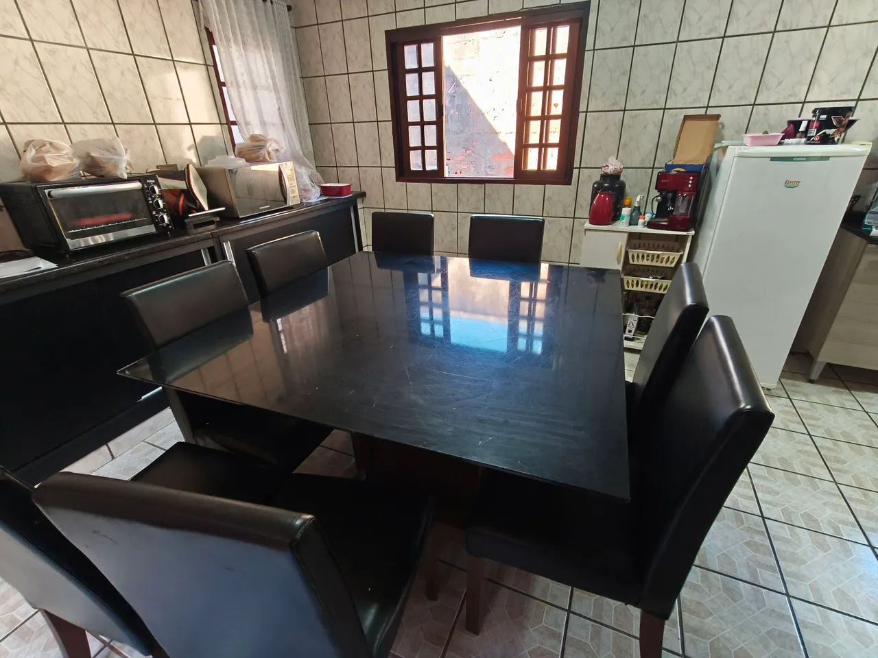Mesa de jantar com 8 lugares