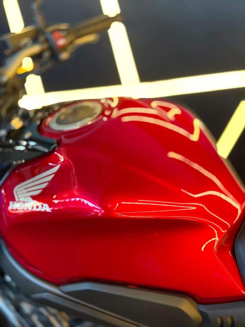 CB 650 R 2026 - Foto 5