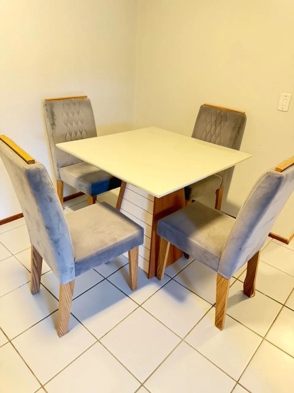 Mesa de jantar com 4 cadeiras  - Foto 5