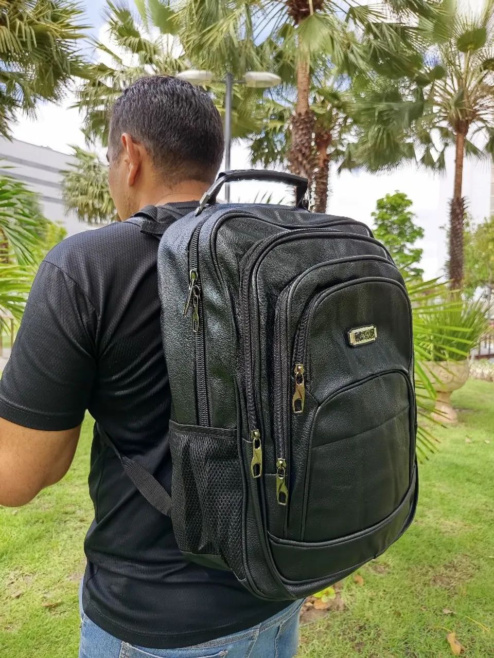 Mochila Para Notebook Impermeável Reforçado  - Foto 3