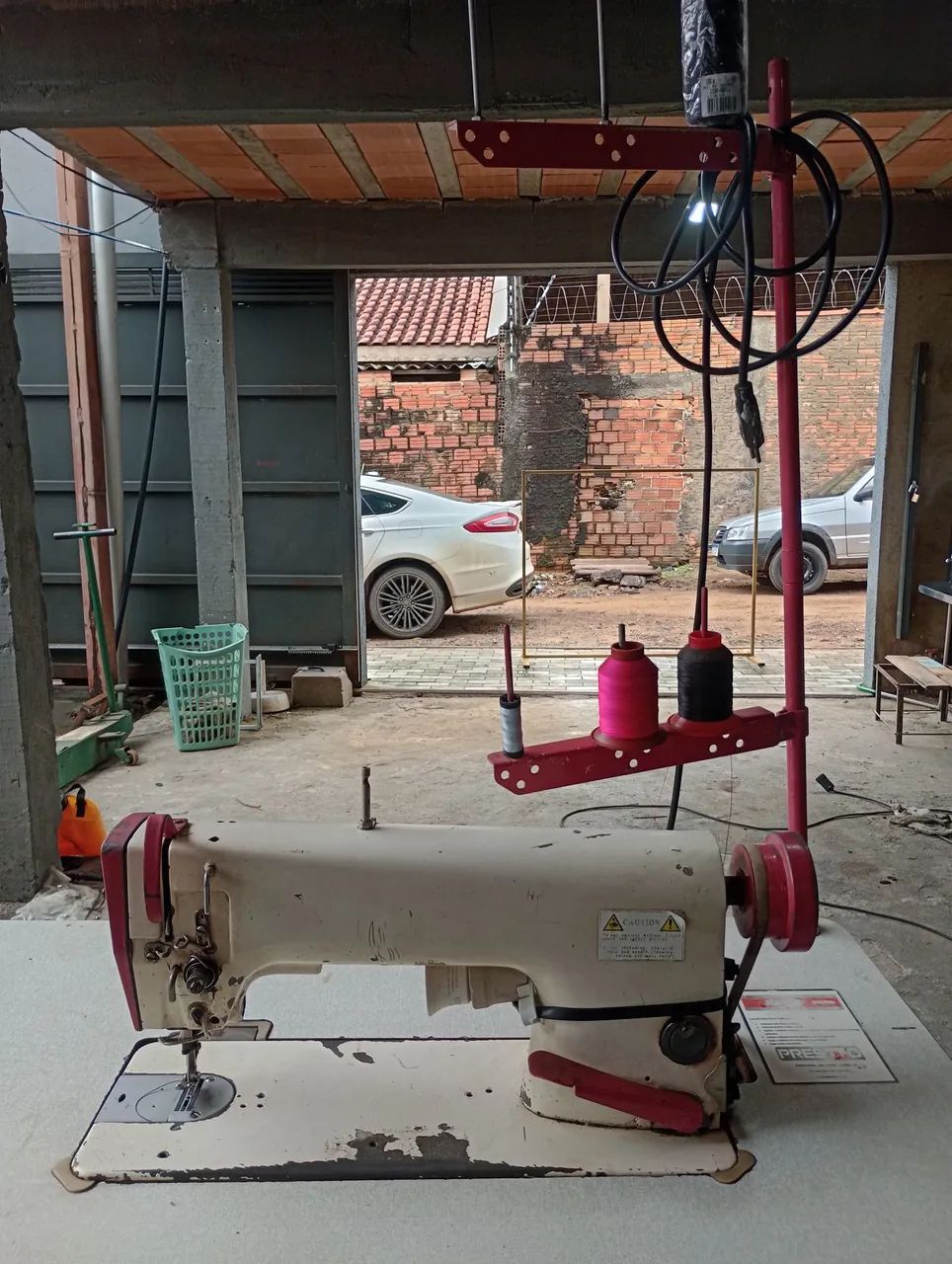 Máquina d costura reta industrial. - Foto 5