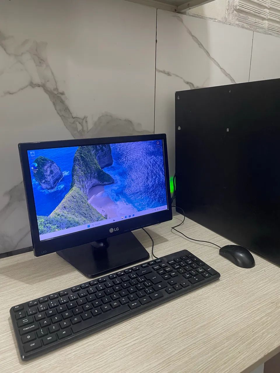Vendo PC 250 - sistema Windows 11 