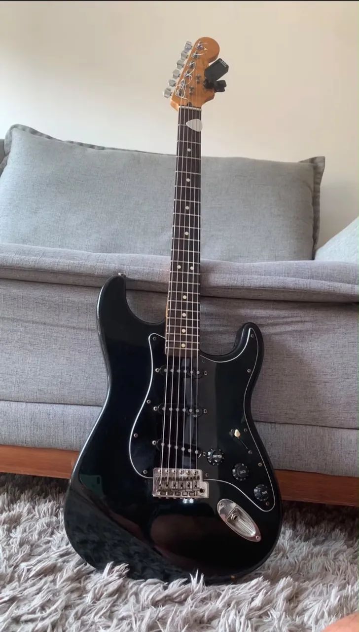 FENDER STRATO MIM OPORTUNIDADE - Foto 2
