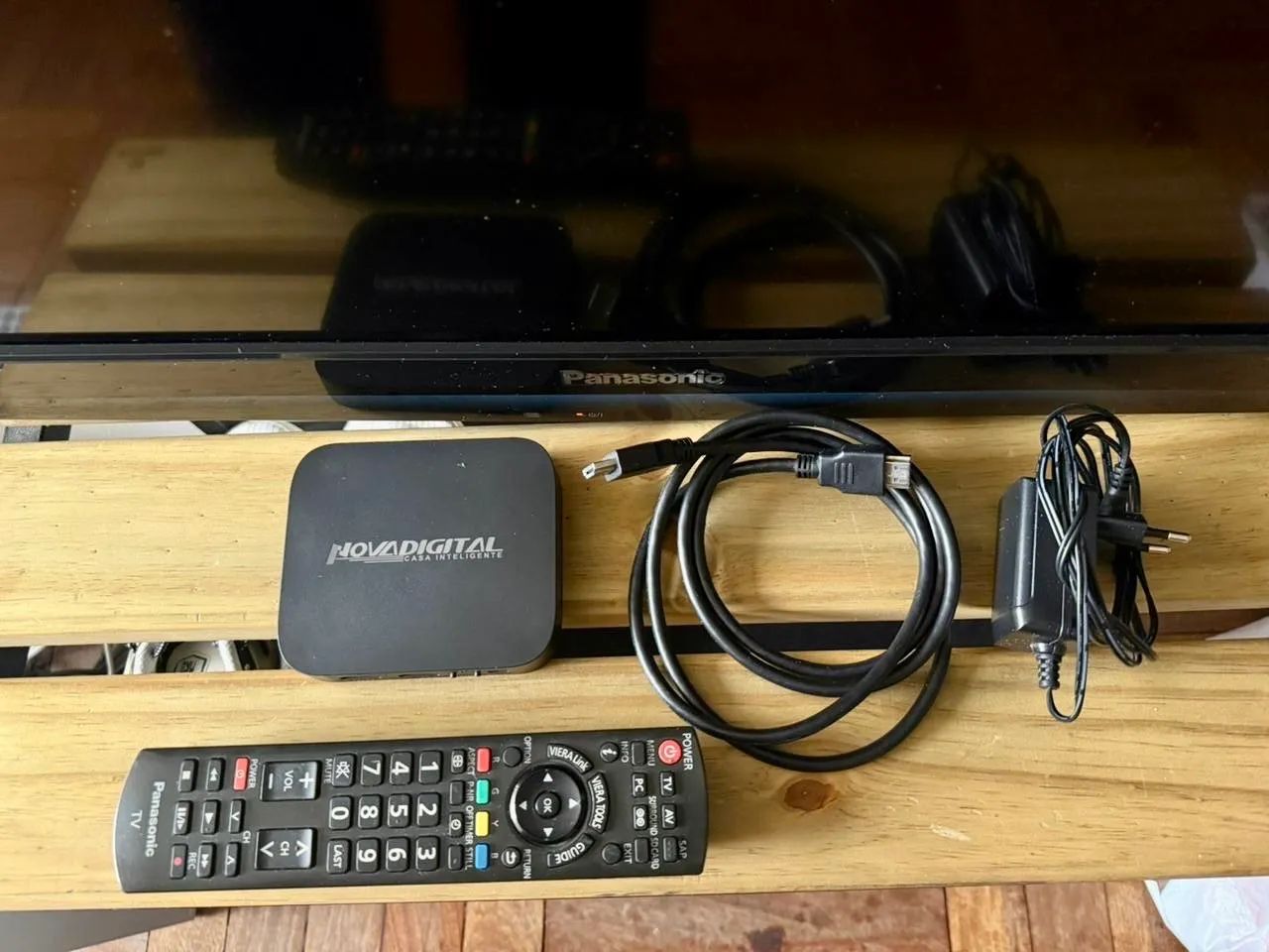 TV Panasonic Viera 42" + Kit LEDs Inteligentes Estilo Ambilight - Foto 2