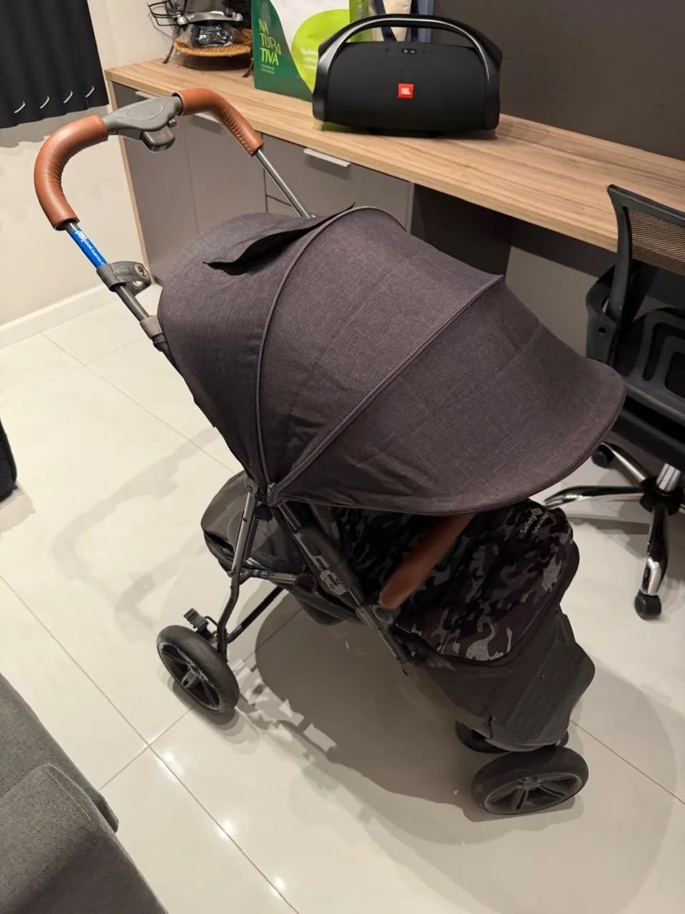 Vendo Carrinho de bebê Treviso 3 Woven Black com Couro - Foto 6