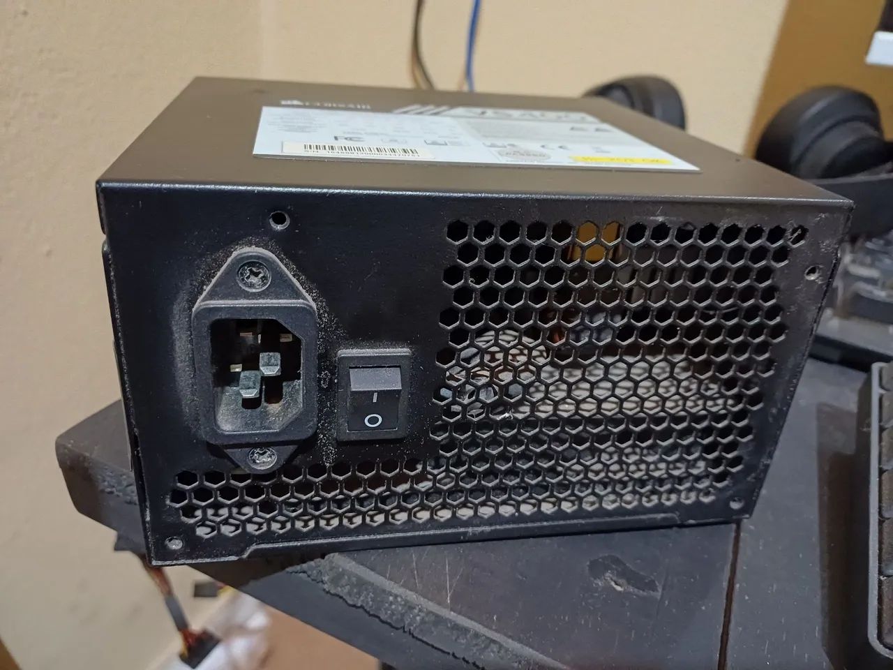 Fonte corsair vs400 com proteção  - Foto 2