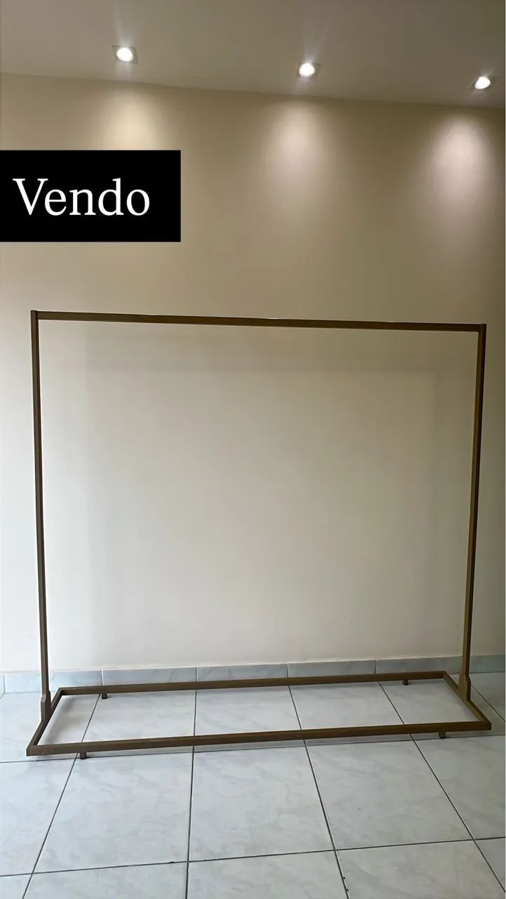 Arara em metalon 
