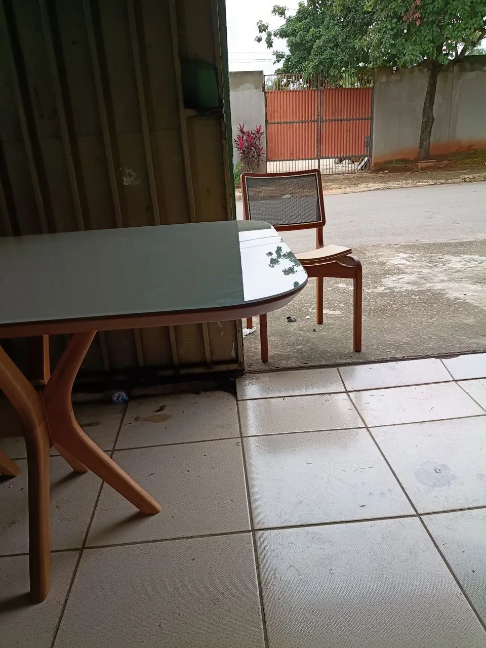 Mesa com tampo de madeira com vidro diversas cores de fundo e vários modelos..1e 40 - Foto 3