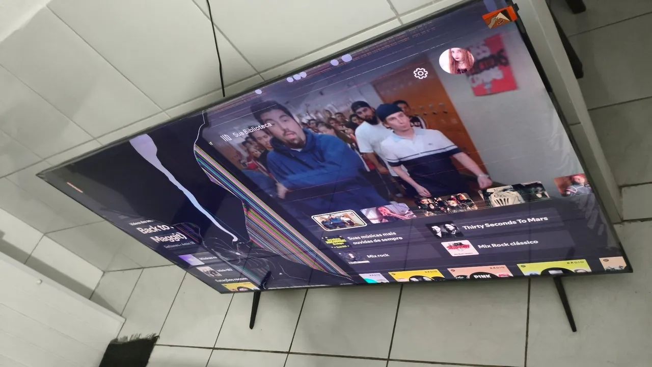 Tv TCL 75  para(Retirada de peças)