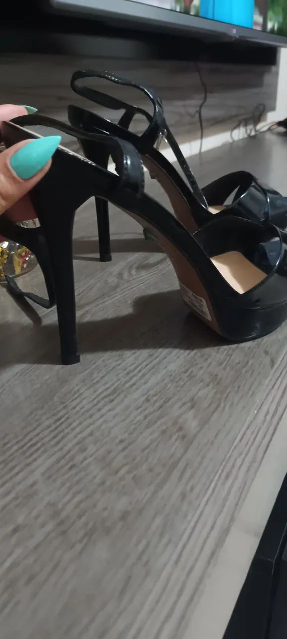 Sandalia verniz Schutz - Foto 4