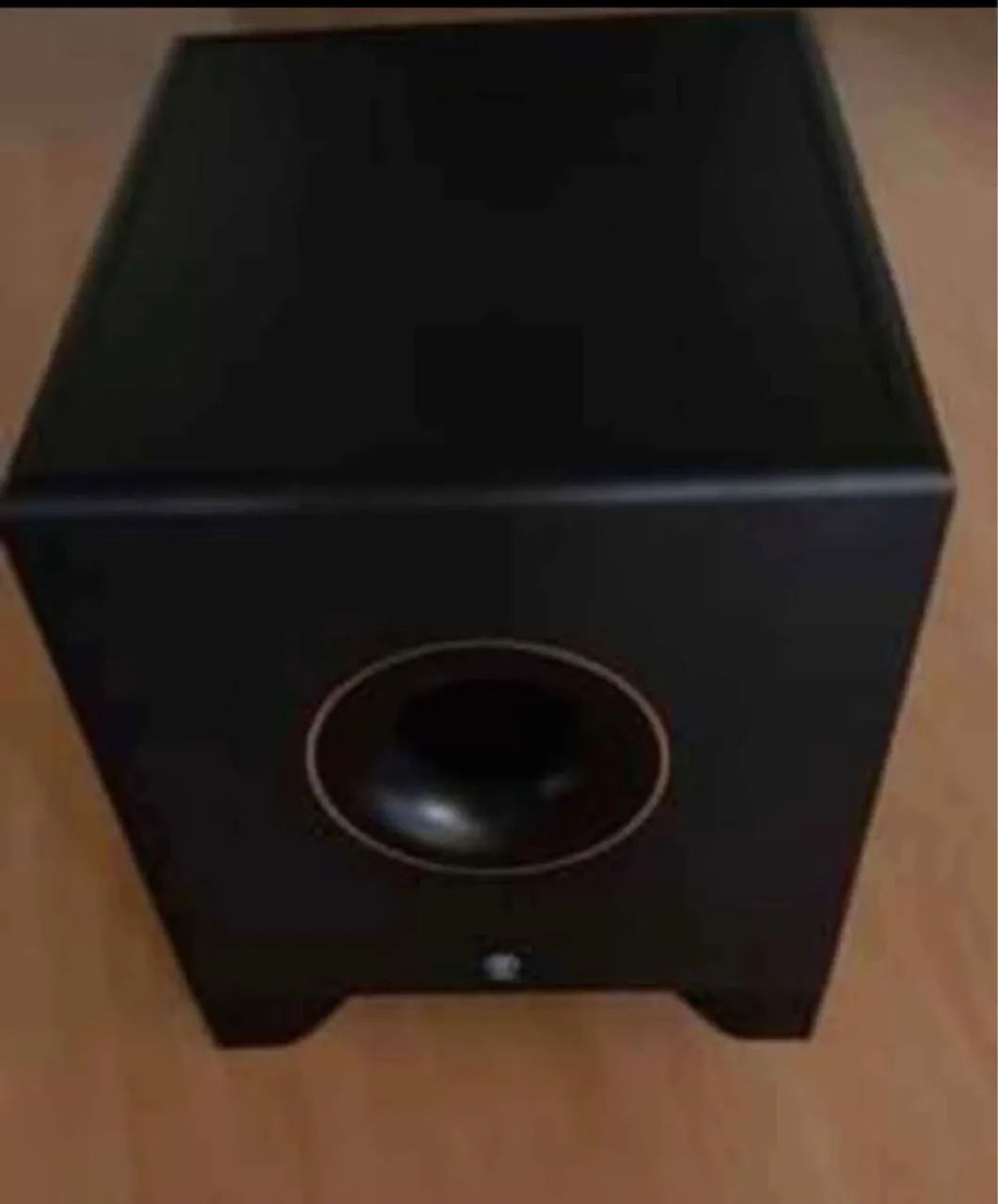 Subwoofer Ativo Yamaha HS10W 