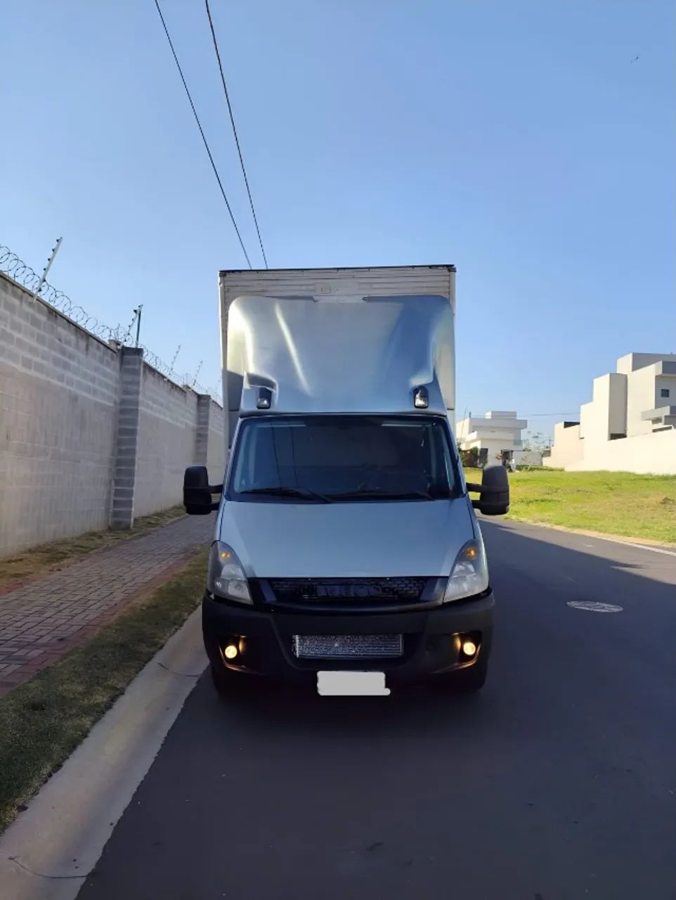 Iveco daily 35s14 baú  - Foto 2