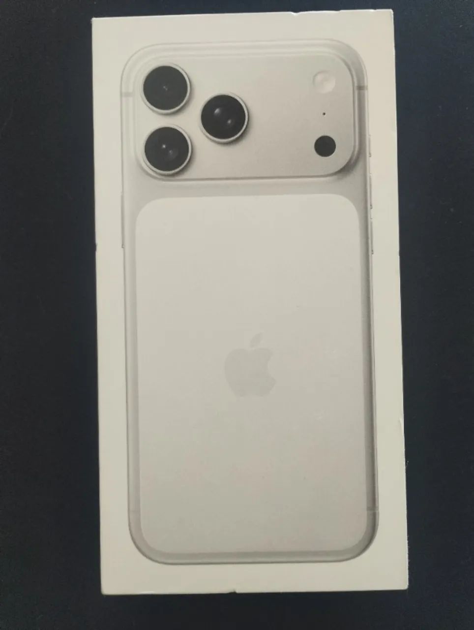 iPhone 17 pro Max prateado  - Foto 3