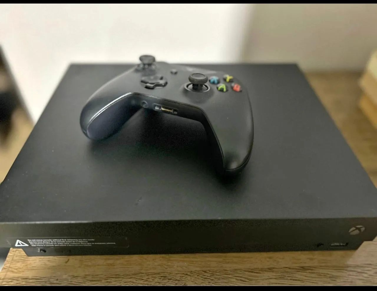 Xbox One X 1,6 Tb - Foto 2