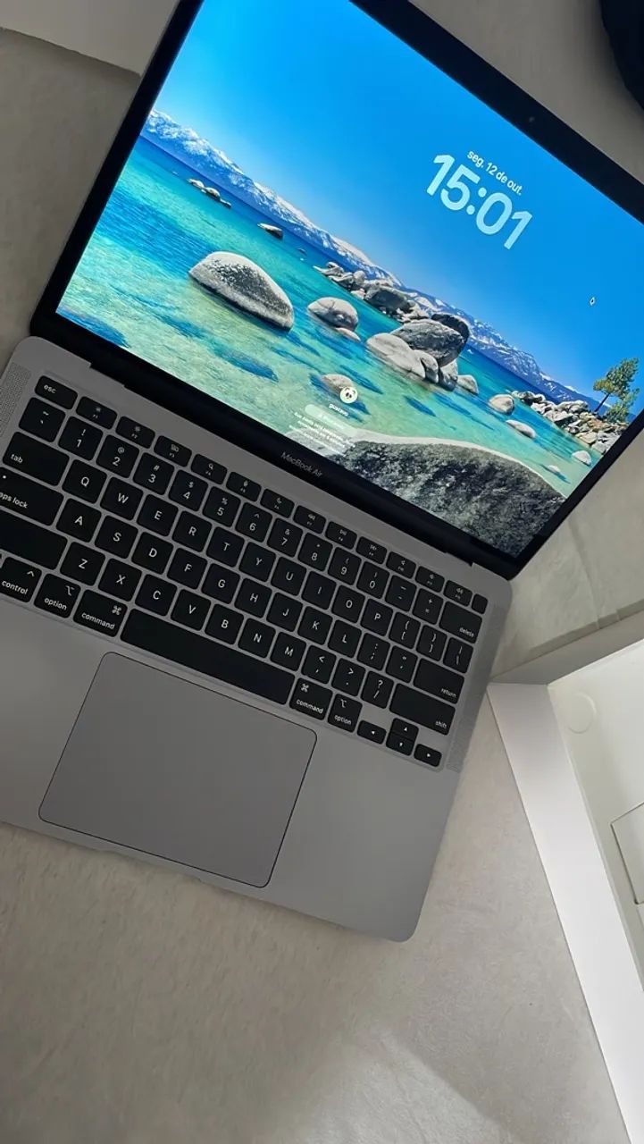 MacBook M1 256Gb