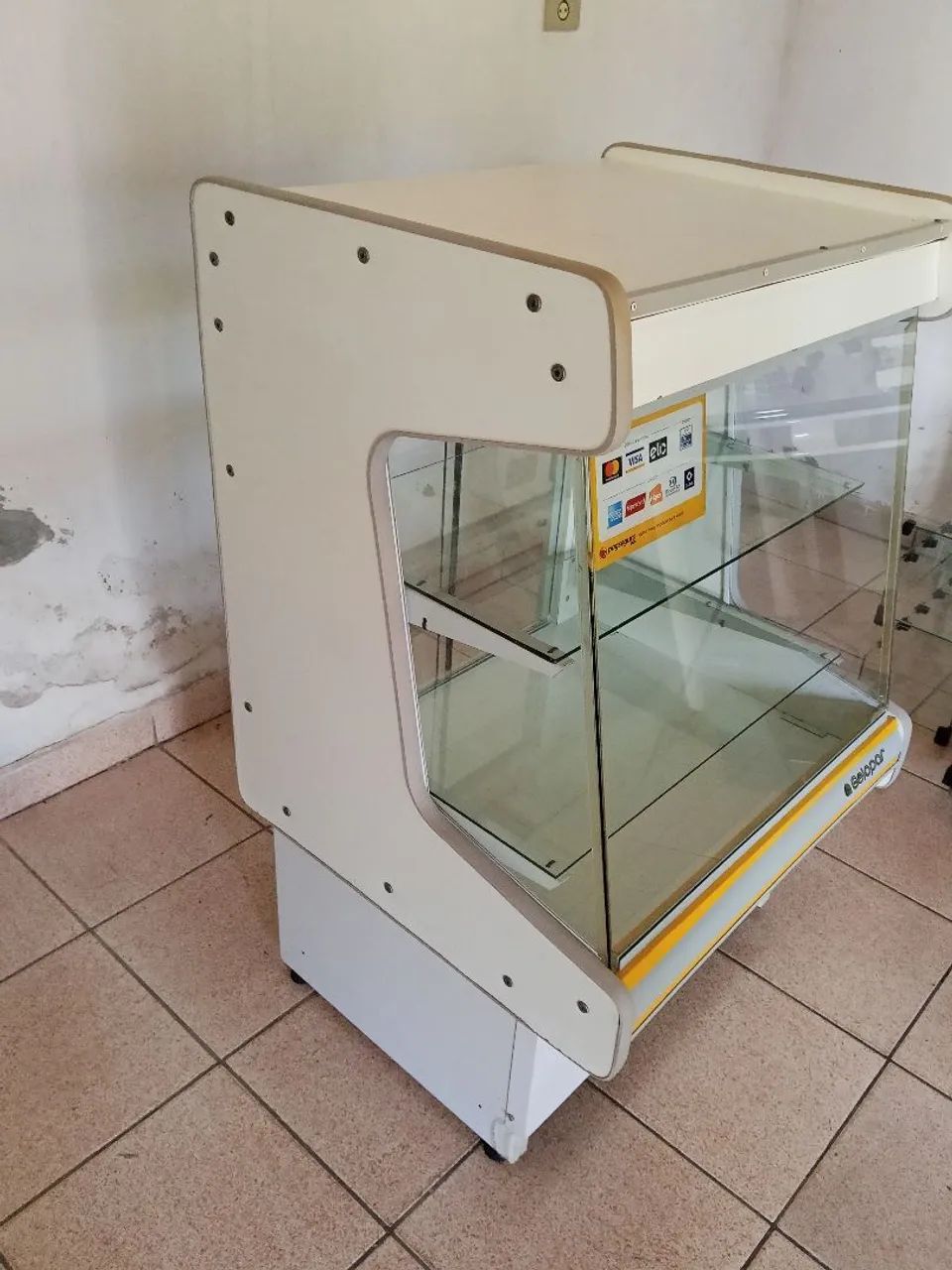 Balcão caixa expositor