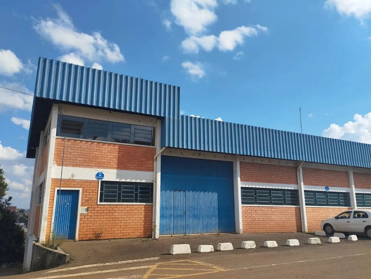 Barracão para Locação - 1.100m² Próximo à Rodovia - Foto 2