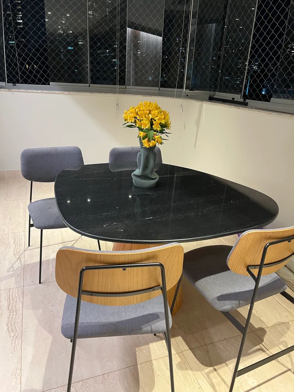 Conjunto de Mesa e cadeiras  - Foto 2