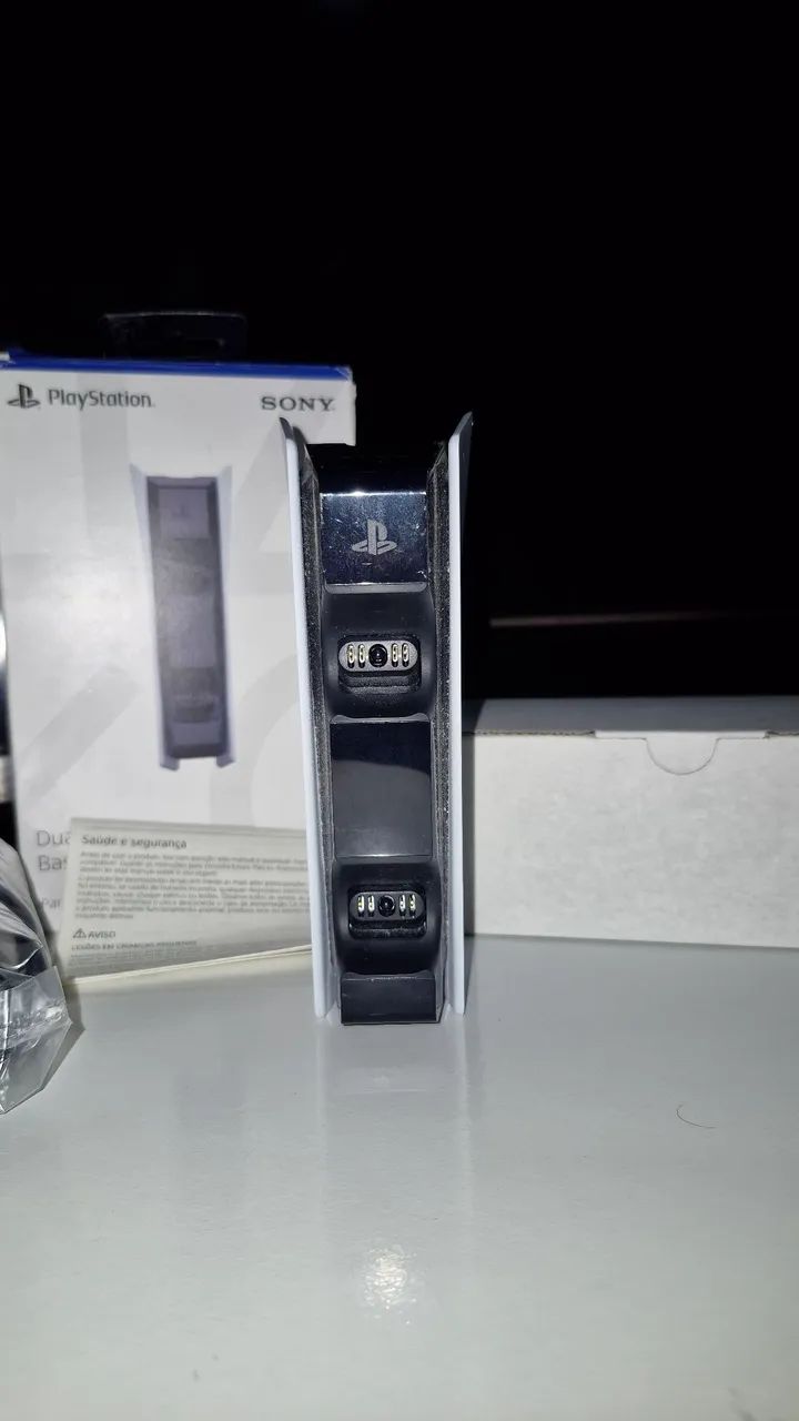 Vendo base de carregamento sony com caixa e em estado ótimo  - Foto 3