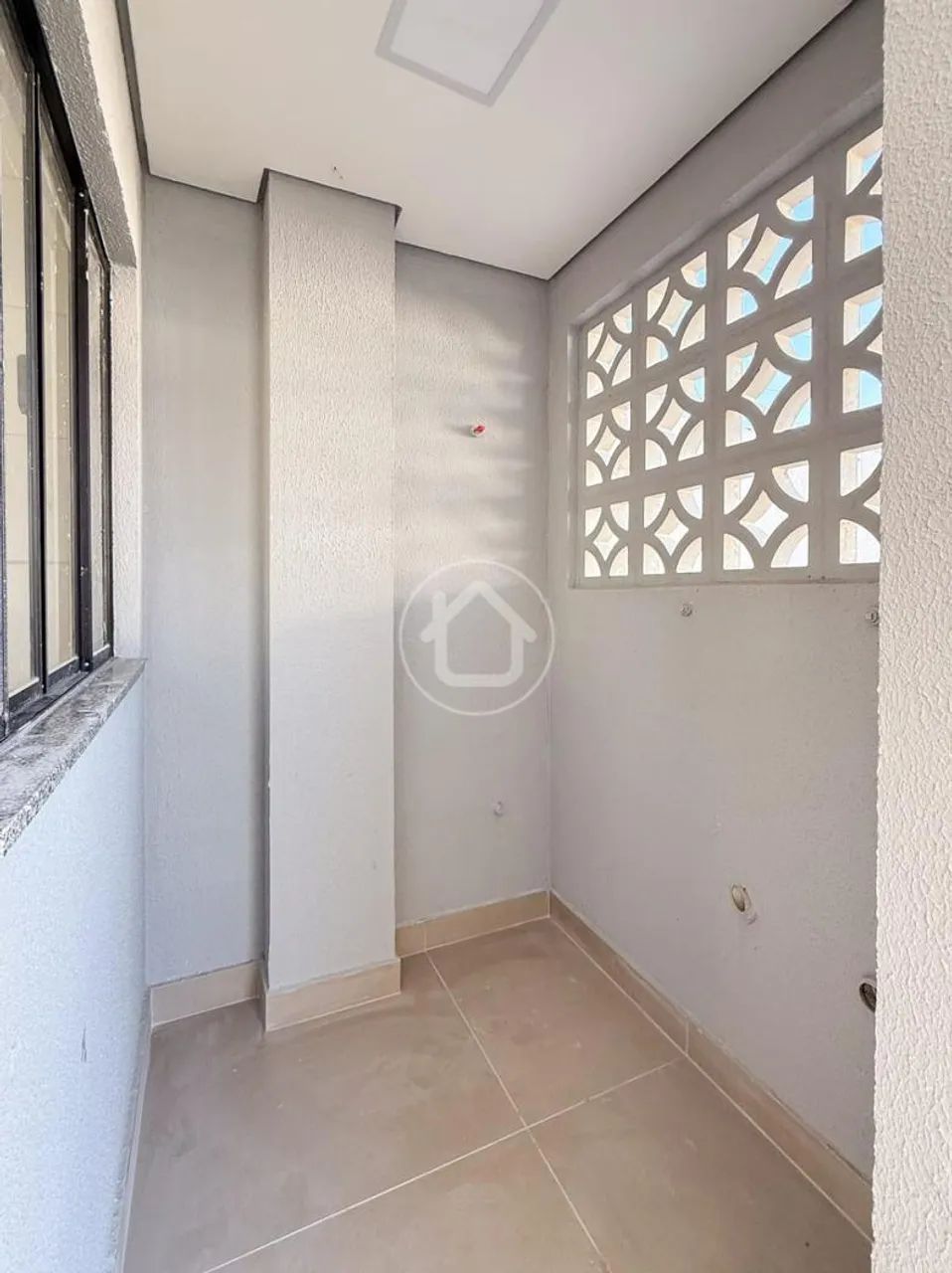 SOBRADO 3 QUARTOS SENDO 1 SUITE - Foto 3
