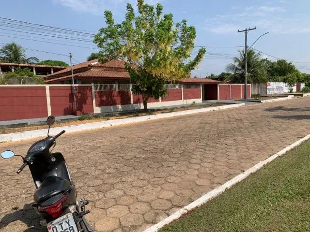 Casa grande com piscina- 3 lotes - 5 quartos - perto do rio