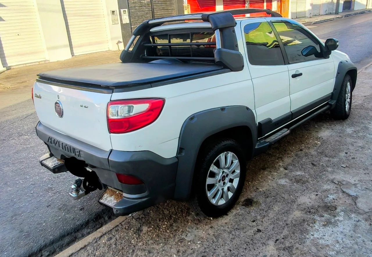 Fiat Strada Adventure1.8/ 1.8 Locker Flex CD 2015 - Foto 3