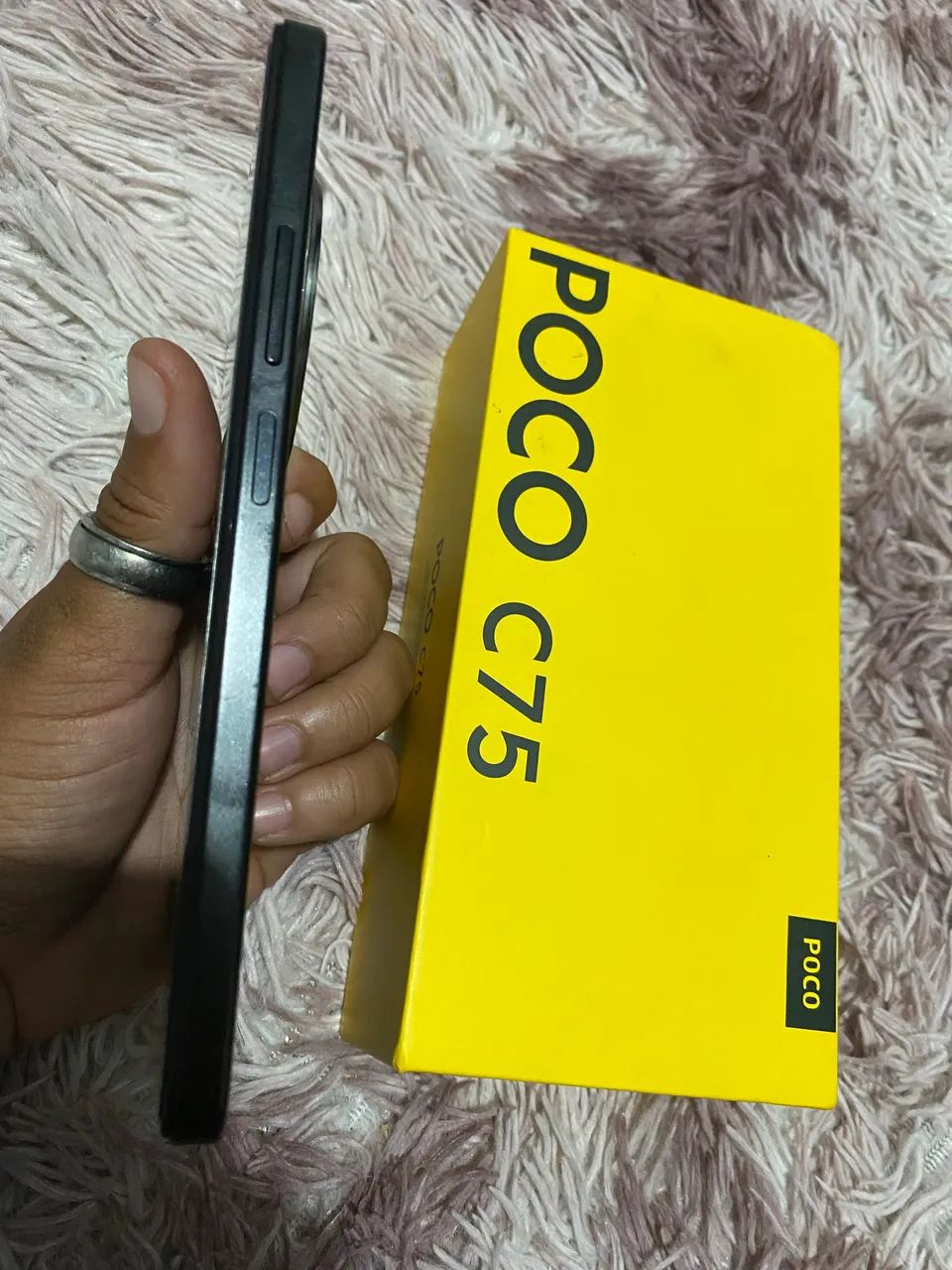 ? POCO C75 256GB | 8GB RAM | R$ 600
