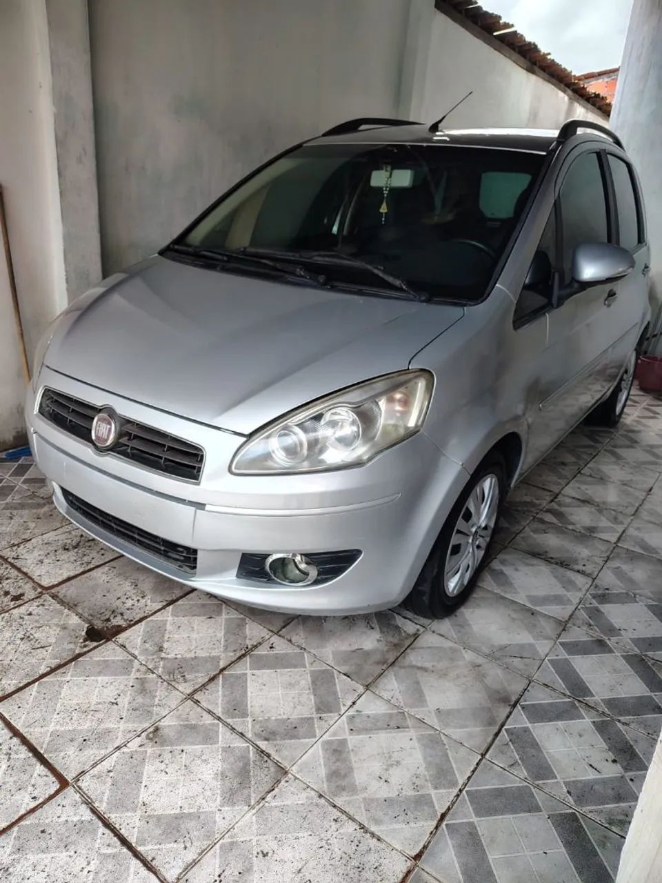Fiat Idea Essence 1.6 Flex 16V 5P 2011 - Foto 2