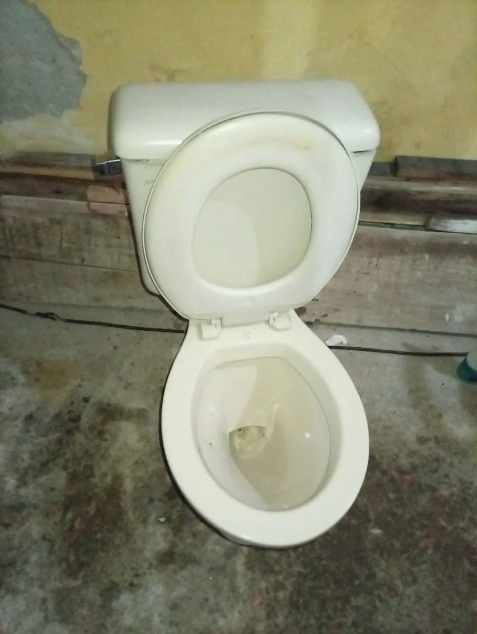 Vaso sanitário caixa acoplada  - Foto 5