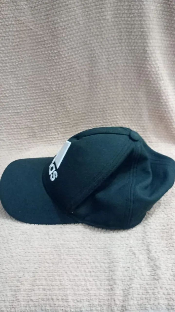 Boné sport Adidas preto  - Foto 3