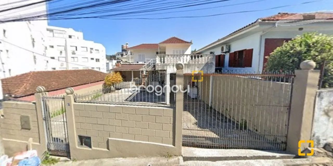 Casa com 5 dormitórios na Trindade - Florianópolis - Foto 2