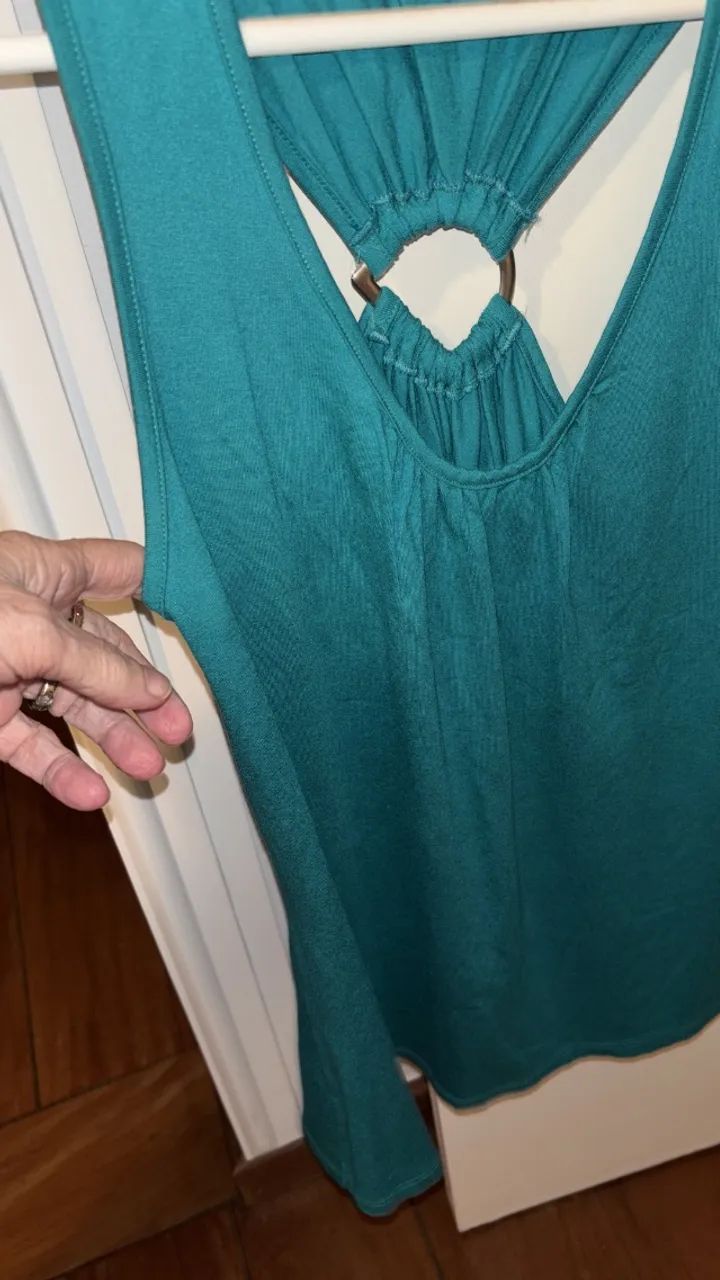 Lote de blusas camisetas  - Foto 5