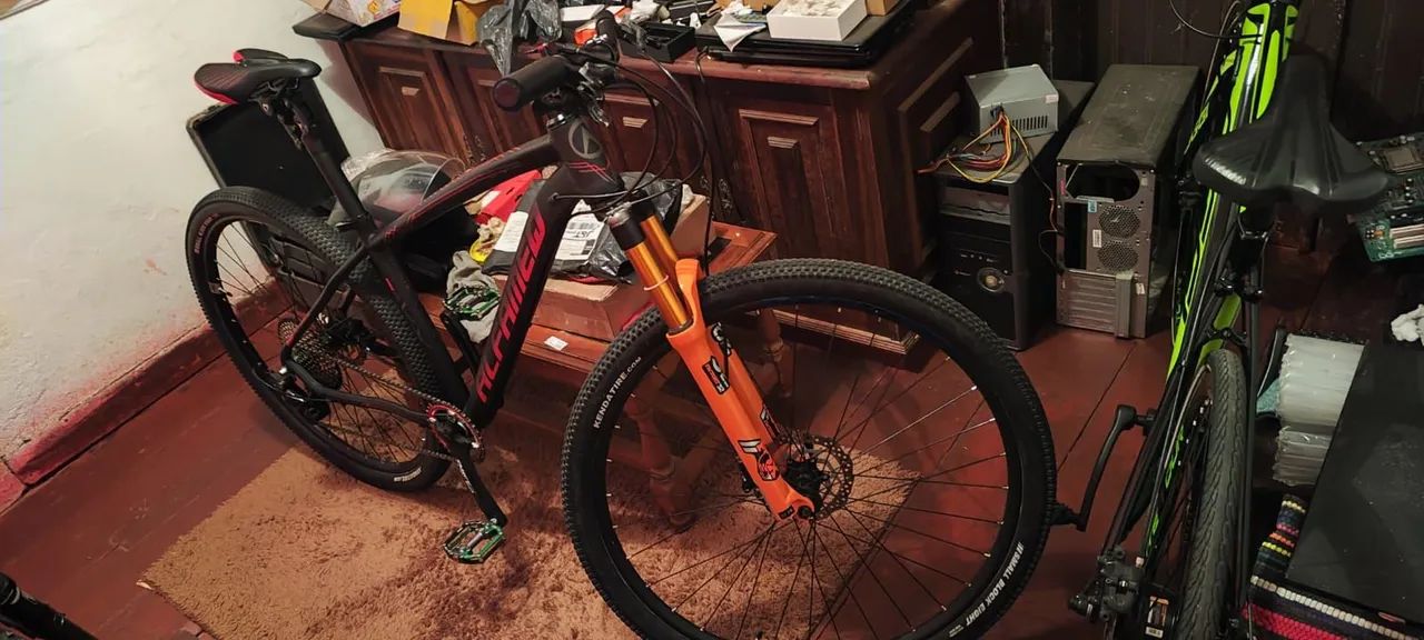 Bicicleta 29, Deore 2025, relação 12x52, suspensão a ar!! Zera!!