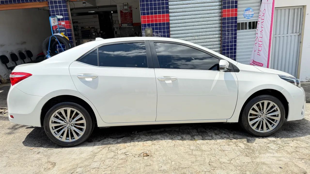 Toyota Corolla Altis 2.0 Flex 16V Aut. 2017 - Foto 2