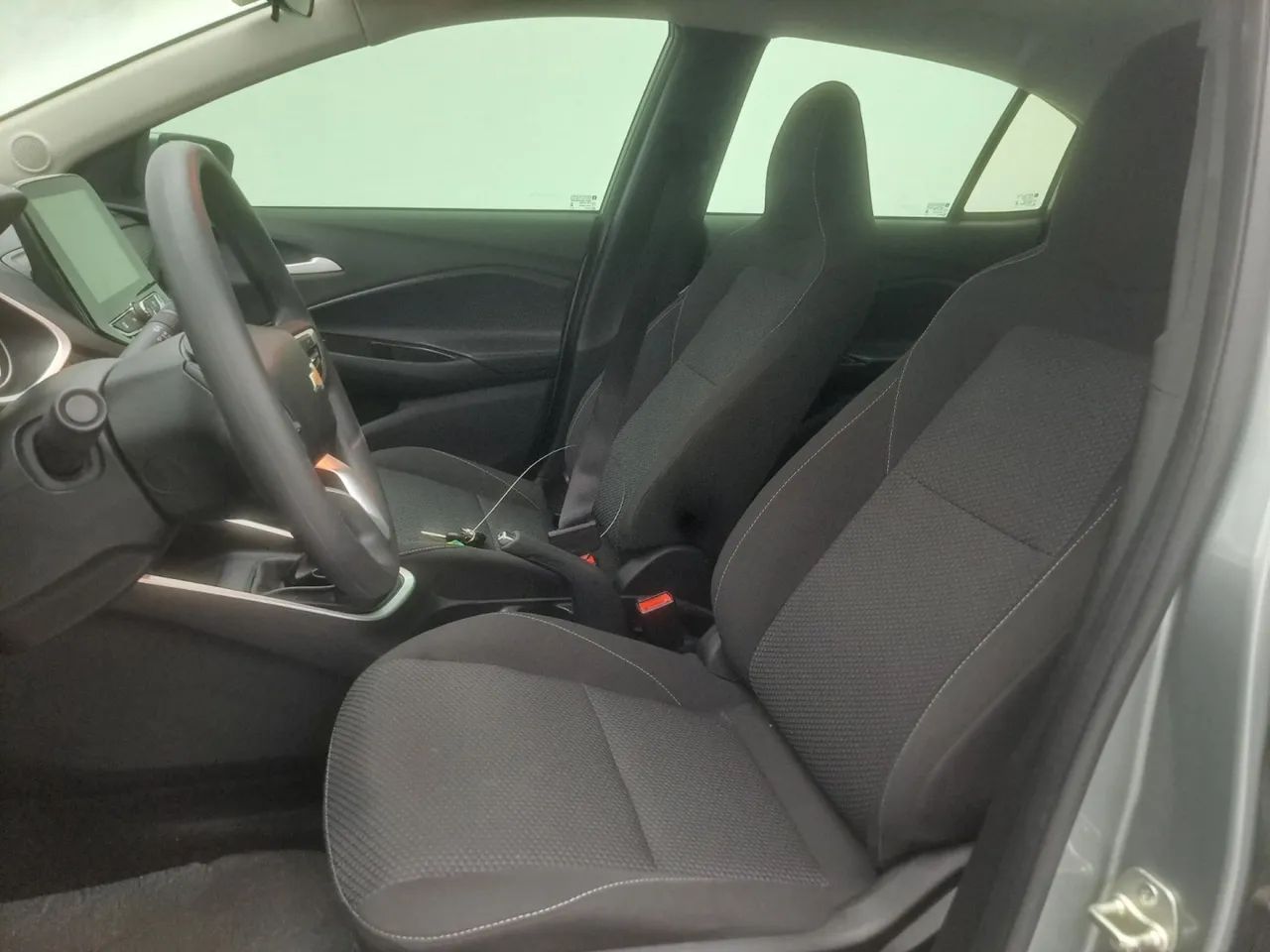 Chevrolet Onix Plus LT 1.0 12V Flex Mec. 4P, foto 16 de 17