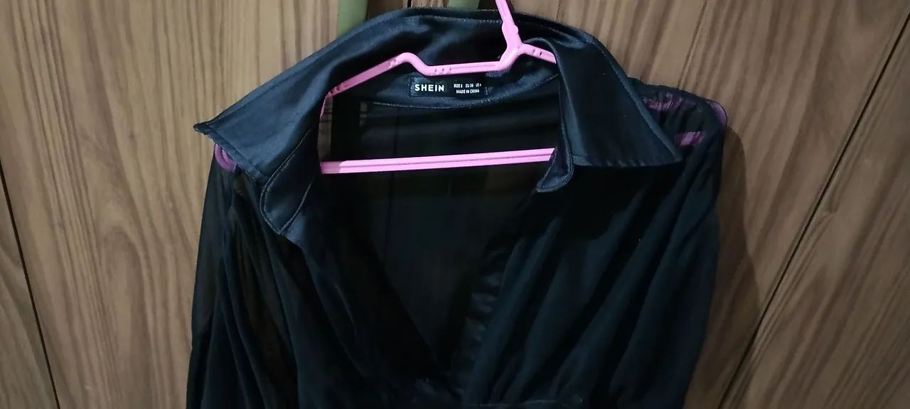 Roupas semi novas para brecho