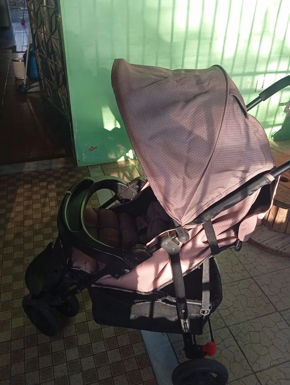 Carrinho de Bebê Semi novo - Foto 3