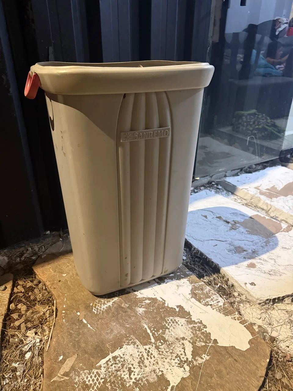Lixeira SanRemo 60 Litros - Sem tampa
