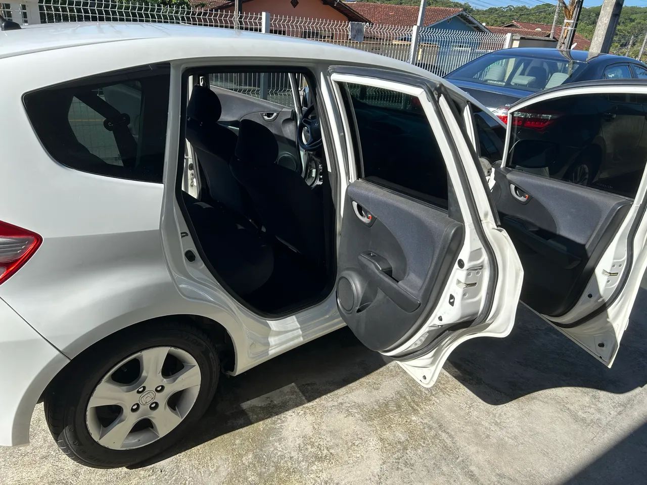 Honda Fit LX 1.4 16V FLEX 2011
