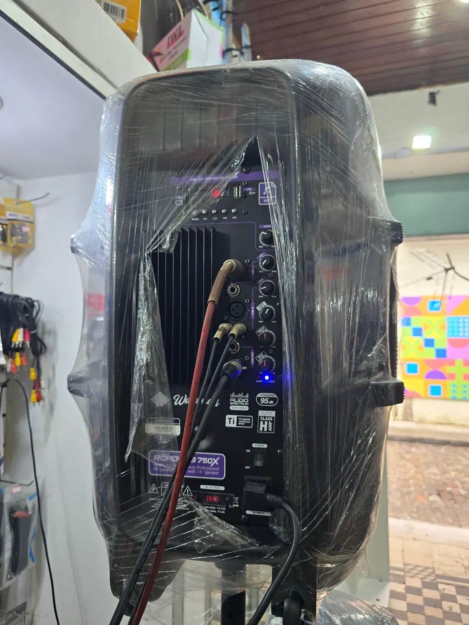 CAIXA ATIVA 15  BIVOLT  - Foto 4